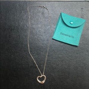 Pre❤️ Tiffany & Co. Elsa Perreti Heart Necklace